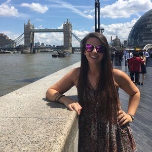 Meet your Posher, Alex